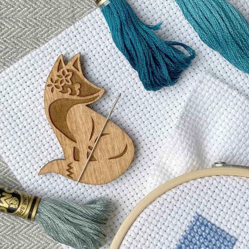 Fox - Magnetic Needle Minder image 1