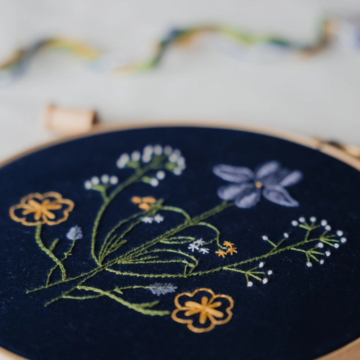 Botanicals Embroidery Kit image 1
