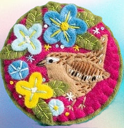 Wren Felt Brooch Kit image 0
