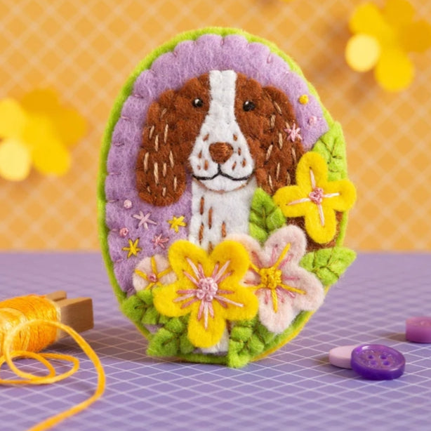 Springer Spaniel Felt Brooch Kit image 0