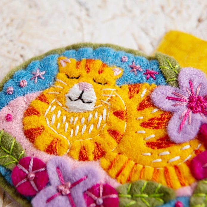 Ginger Cat  Felt Brooch Kit image 0