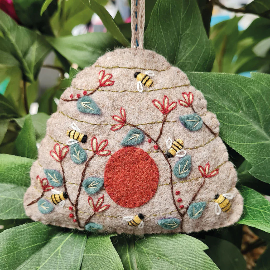 Beehive Felt Kit image 0